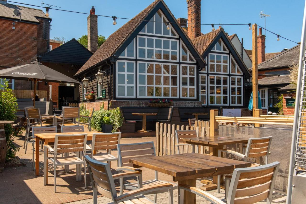 The Crown Pub And Hotel Manningtree Exterior foto